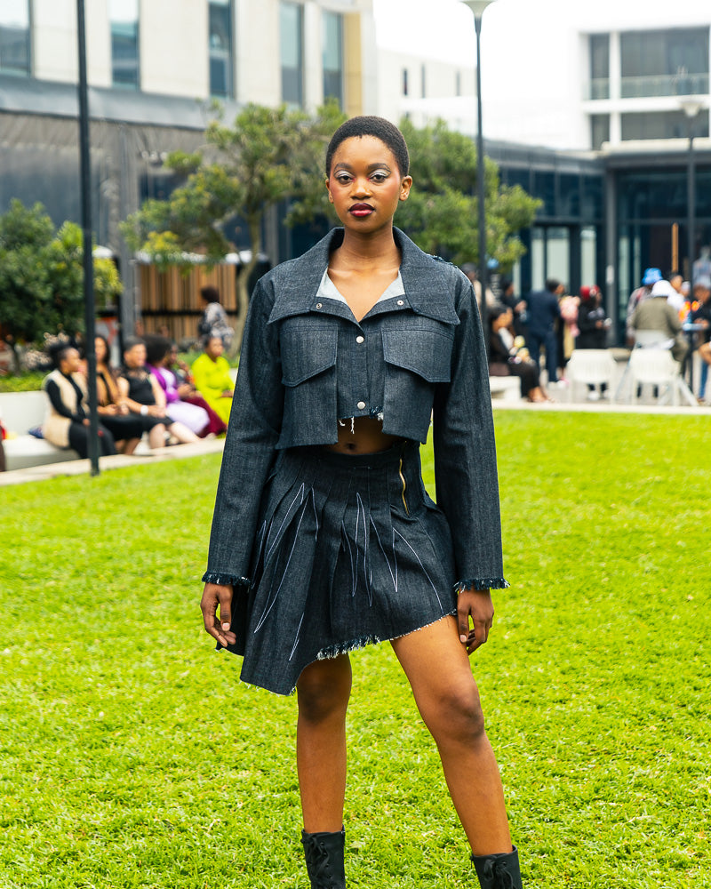 DARE TWIST SKIRT
