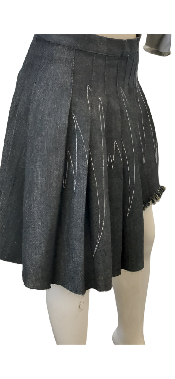 DARE TWIST SKIRT